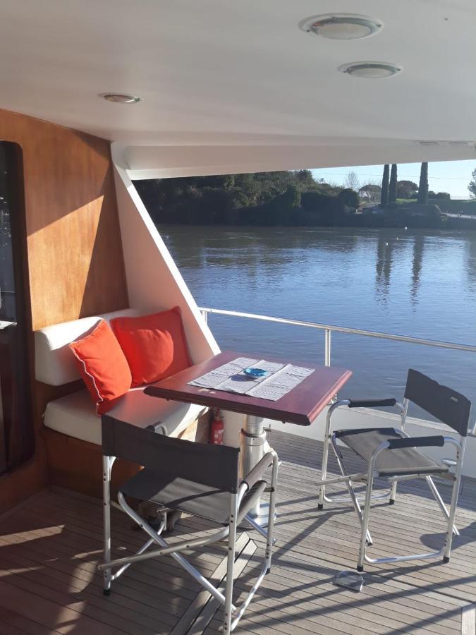Boat And Breakfast Fiumicino - Roma Hotel Ostia Antica Luaran gambar